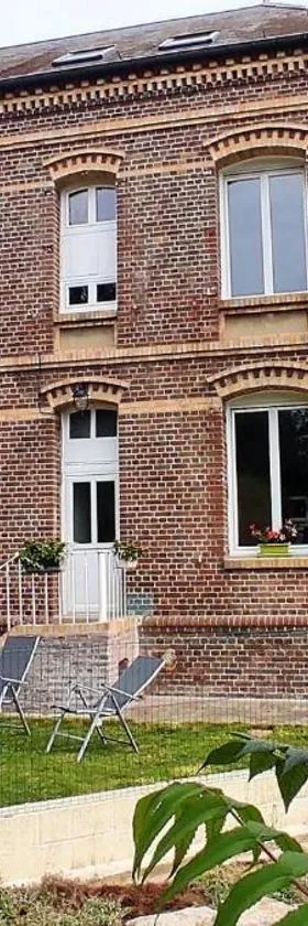 AU FIL DE L'EAU，位于Milly-sur-Thérain的酒店