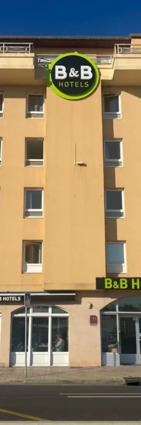 B&B HOTEL Sète Centre Gare，位于塞特港的酒店