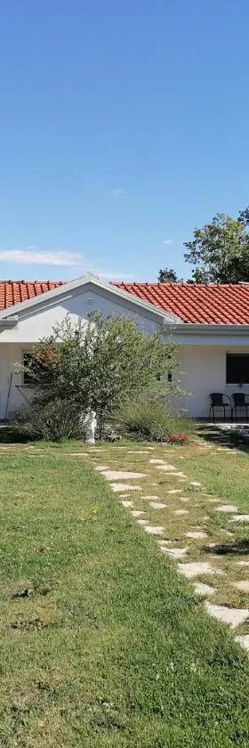 Kristalni Slap Kravice，位于柳布什基的酒店