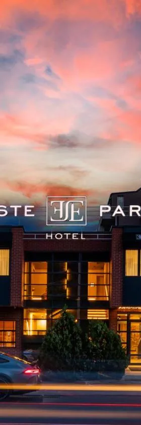 -- ESTE PARK HOTEL -- part of Urban Chic Luxury Design Hotels - Parking & Compliments - next to Shopping & Dining Mall Plovdiv，位于普罗夫迪夫的酒店