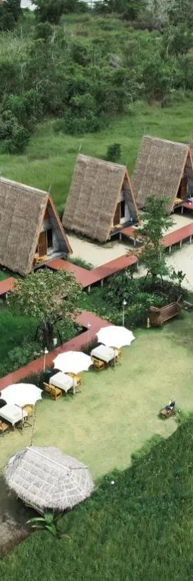 Rice Wonder Cafe & Eco Resort，位于罗勇的酒店