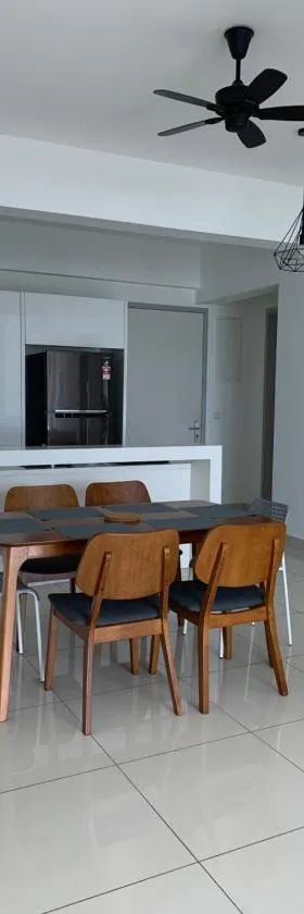 Jazz Service Suites 2 Bedroom 23-3 by Yen's Sojourn，位于Bagan Jermal的酒店