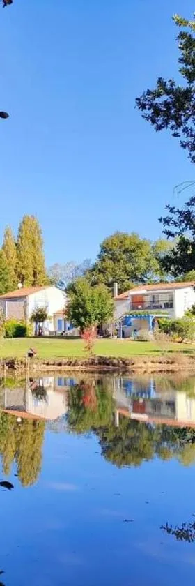 Gîte Douceur de vivre，位于Saint-Avaugourd-des-Landes的酒店
