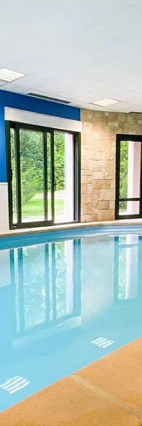 Logis Hôtel - Restaurant Le Tulipier，位于Vienne-le-Château的酒店
