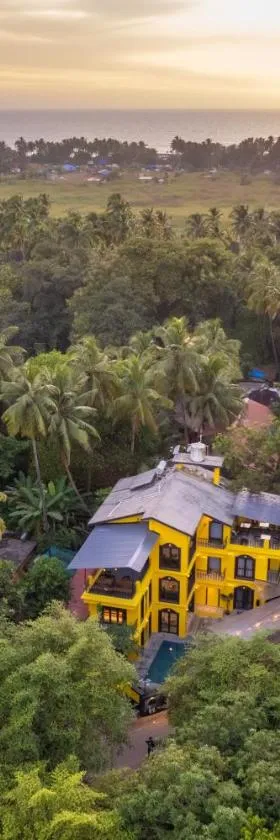 Whoopers Boutique Hotel, Anjuna，位于安君纳的酒店