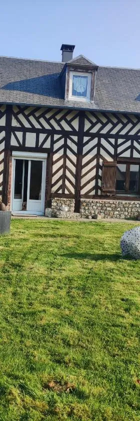 Maison Normande，位于伯泽维尔的酒店
