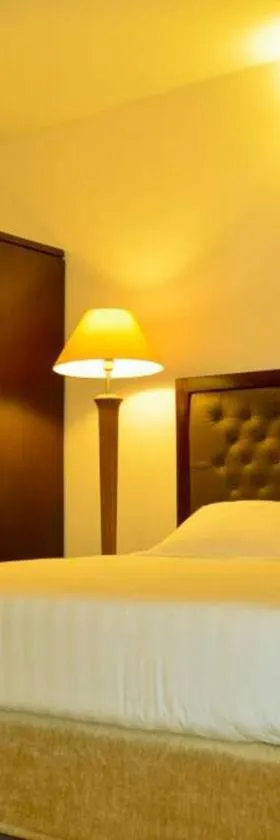 Hotel Aristos Boutique & Suites，位于吉大港的酒店