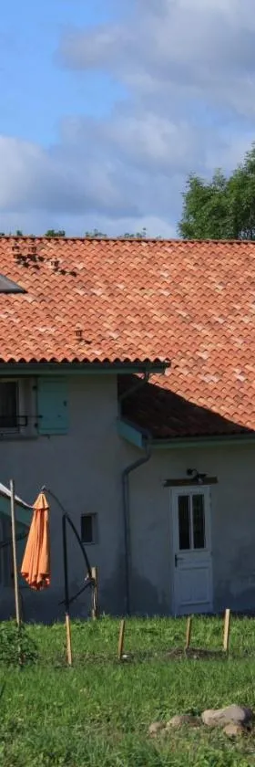 La Maison des Eyres - Chambres，位于Pey的酒店