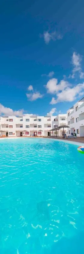 Apartamentos Lanzarote Paradise Colinas，位于科斯塔特吉塞的酒店