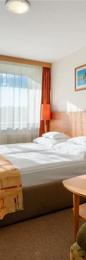 Hunguest Hotel Freya，位于佐洛卡罗斯的酒店