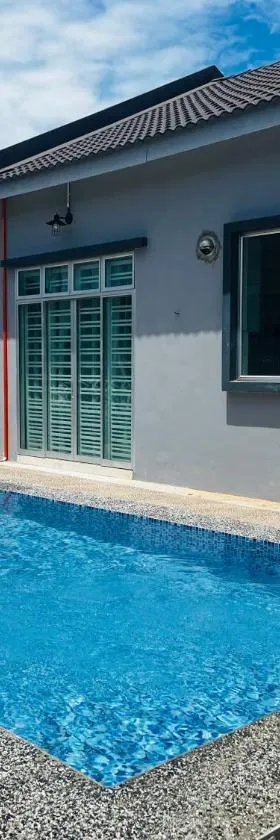 Villa Pool Kepala Batas，位于Kampong Hilir的酒店