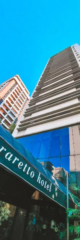 Ferraretto Guarujá Hotel & Spa，位于瓜鲁雅的酒店