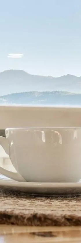 NEW! Boutique TinyHome w/Direct View of PikesPeak!，位于伍德兰帕克的酒店