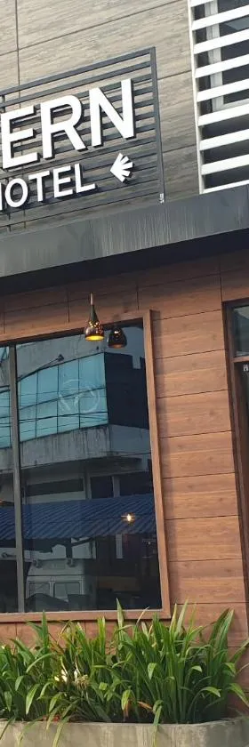 Lantern Apart Hotel，位于Perintalmanna的酒店