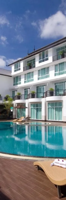 A-Te Chumphon Hotel - SHA Plus，位于春蓬的酒店