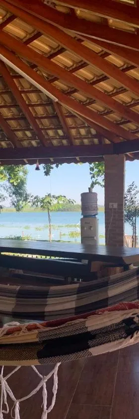 Rancho a beira rio 2-bedroom cottage，位于Juritis的酒店