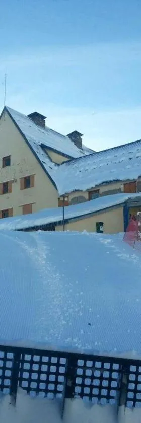 Alberg Núria Xanascat，位于克拉尔夫斯的酒店