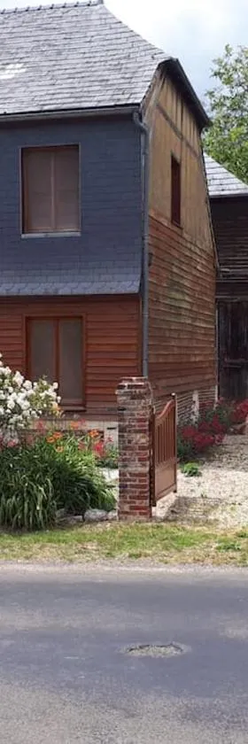 Gîte¨ La Maison du sculpteur ¨，位于Bay的酒店
