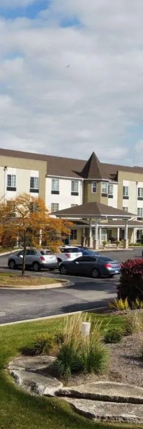 Comfort Inn & Suites Geneva- West Chicago，位于杰尼瓦的酒店