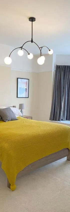 1 Ashford Road Guesthouse，位于红山的酒店