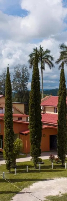 Rumors Resort Hotel，位于圣伊格纳西奥的酒店