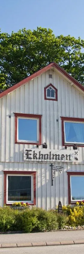 Pensionat Ekholmen，位于Vessigebro的酒店