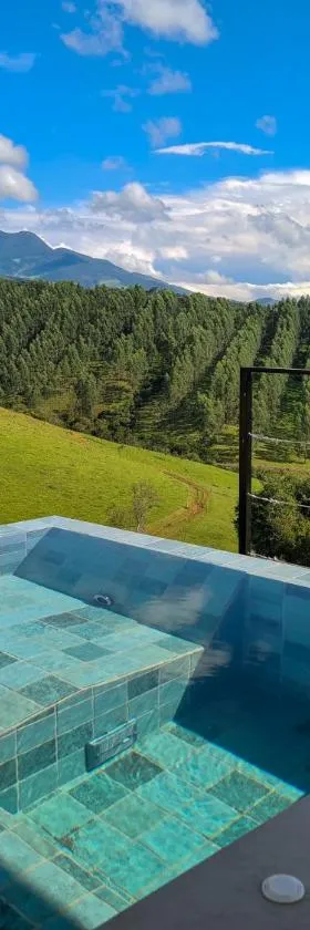 Solarium Mantiqueira - Conforto e vistas incríveis，位于伊塔年杜的酒店