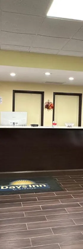 Days Inn by Wyndham Maysville Kentucky，位于Maysville的酒店