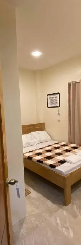 Antelmi Travelers Inn，位于Plaridel的酒店