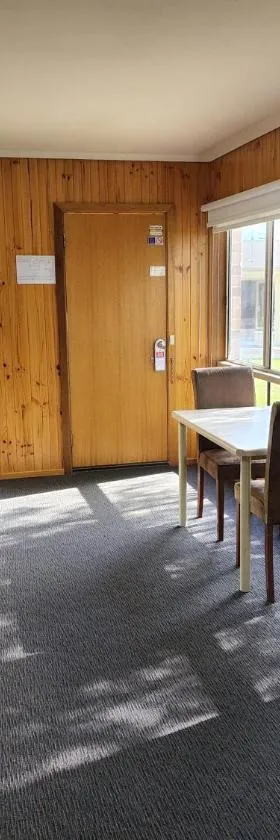 纳拉库特乡村路汽车旅馆，位于纳拉库特的酒店