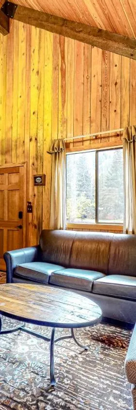 Blue Pine Lodge，位于Joseph的酒店