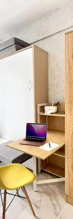 DayInn, Skyhouse BSD Lux and Homey Studio, near AEON BSD and ICE BSD，位于Cilenggang的酒店