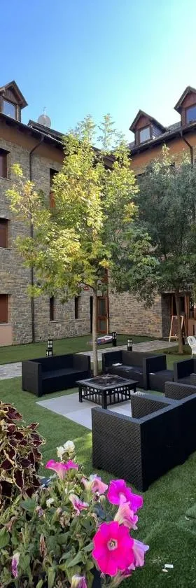 Hotel Els Encantats，位于埃斯波特的酒店
