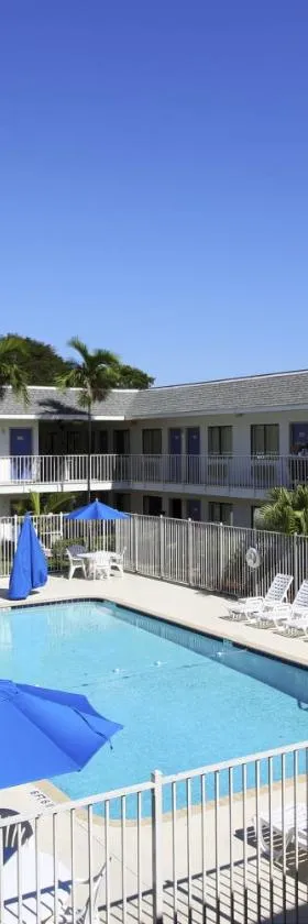 Motel 6-Lantana West Palm Beach, FL，位于兰塔纳的酒店