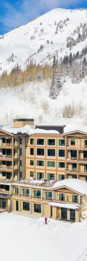 The Snowpine Lodge，位于阿尔塔的酒店