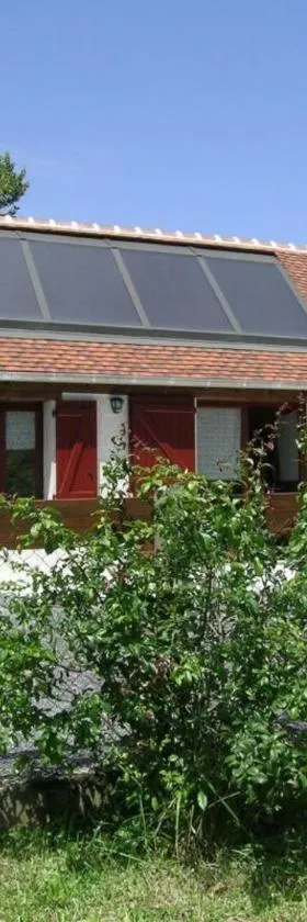 Gîte 3 chambres proche attractions avec jardin & Wi-Fi - FR-1-489-51，位于贝布尔河畔东皮耶尔的酒店