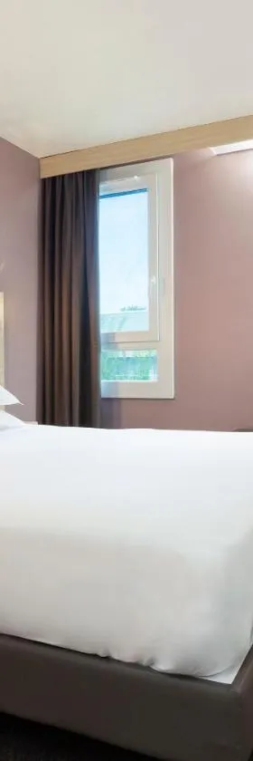 B&B HOTEL Marne-la-Vallée Chelles，位于谢勒的酒店