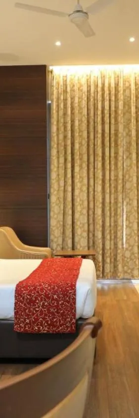 Hotel Gurudev Grand，位于卡延的酒店