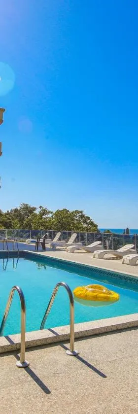 Hotel "Sakvareli Sahli" Любимый дом，位于提斯基斯迪里的酒店