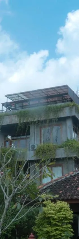 Ohmmstay - Rumah Pendopo，位于Tanjungtirto的酒店