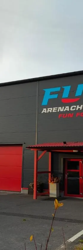 FUNARENA CHEB，位于Ava的酒店