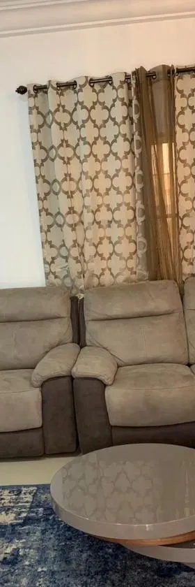 Cheerful 3 bedroom bungalow, Fatty Boulevard，位于Madina Sey Kunda的酒店