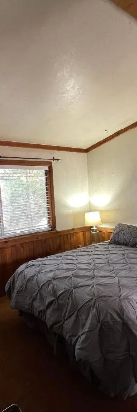 Adventures Vacation Rentals，位于熔岩温泉村的酒店