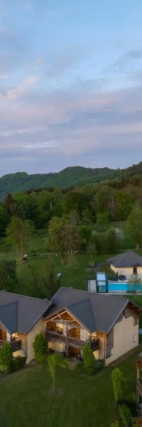 Garden & City Evian - Lugrin，位于吕格兰的酒店