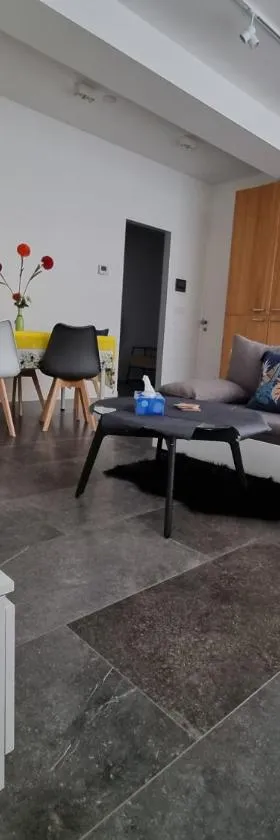 BB GUESTHOUSE，位于Wezembeek-Oppem的酒店