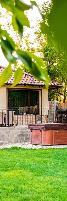 Cozy House Bohot Relax, Къща за гости Бохот Релакс，位于Hotnitsa的酒店