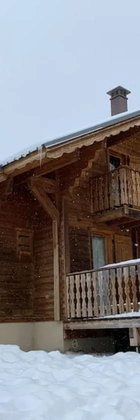 Chalet savoyard indépendant，位于土绪尔的酒店