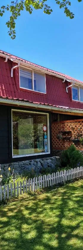 Departamento Rossbach，位于普尤瓦比港的酒店