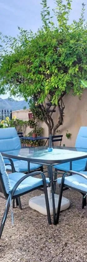 Casa rural con jacuzzi y chimenea en paraje único - La Casa del Pino，位于Blanca的酒店