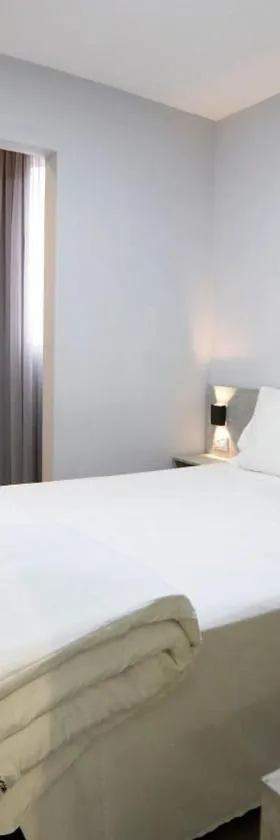 Aero Inn Hotel，位于乌贝兰迪亚的酒店